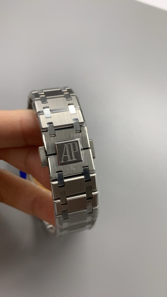 15202IP.OO.1240IP.01