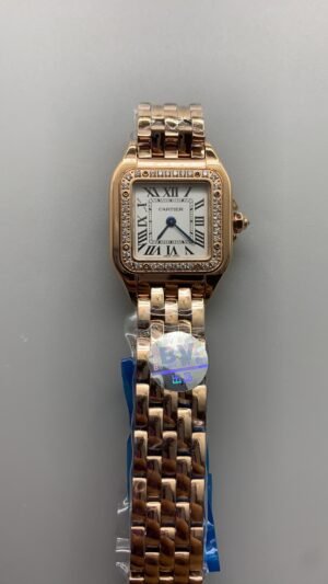 PANTHÈRE DE CARTIER