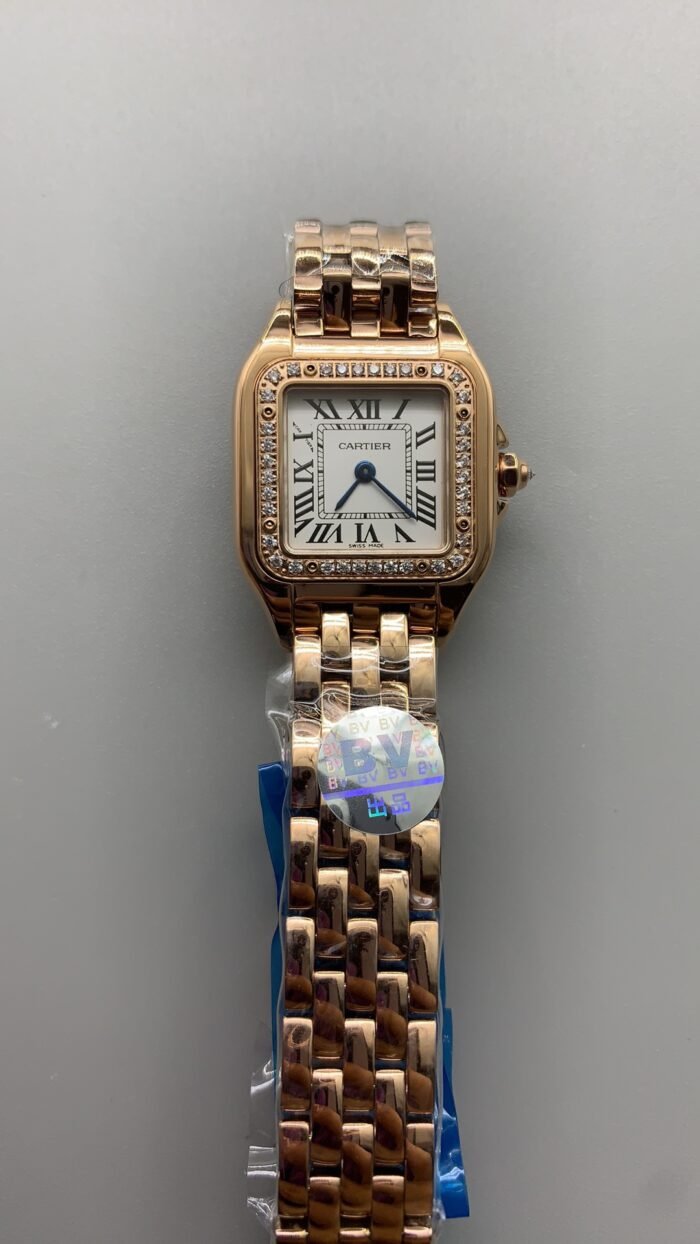 PANTHÈRE DE CARTIER